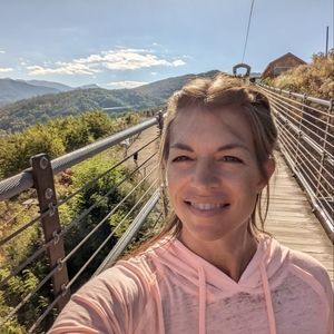 Meet your Posher, Megan